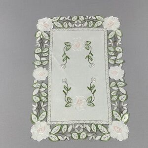 Victoriana Vintage Placemats - Set of Five